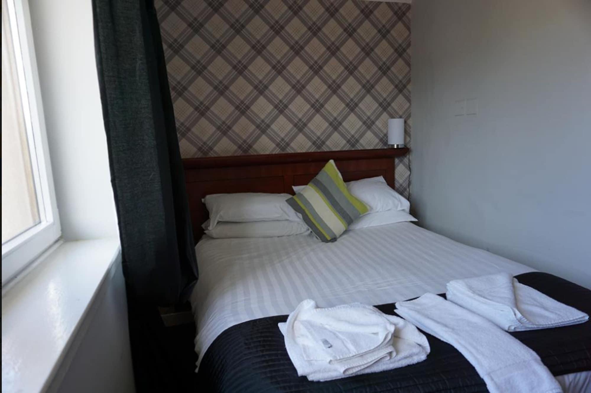Boreland Lodge Hotel Inverkeithing Bagian luar foto
